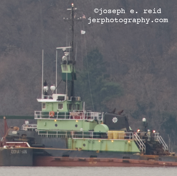 200-56_jer0024crop2 Nikon AIS 200mm f/4 at f/5.6 100%